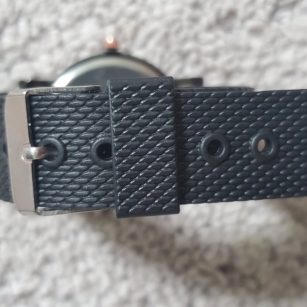 Luxury Womens Watches - Picture 3 of 3